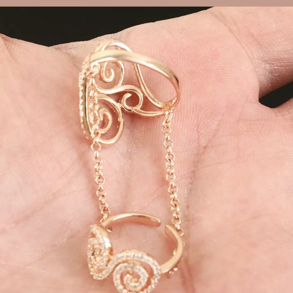White swirl double ring gold